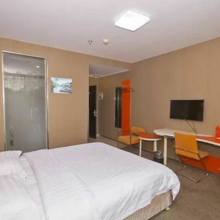 Zhouzhuang Jingxinge Theme Hotel 곤산 외부 사진