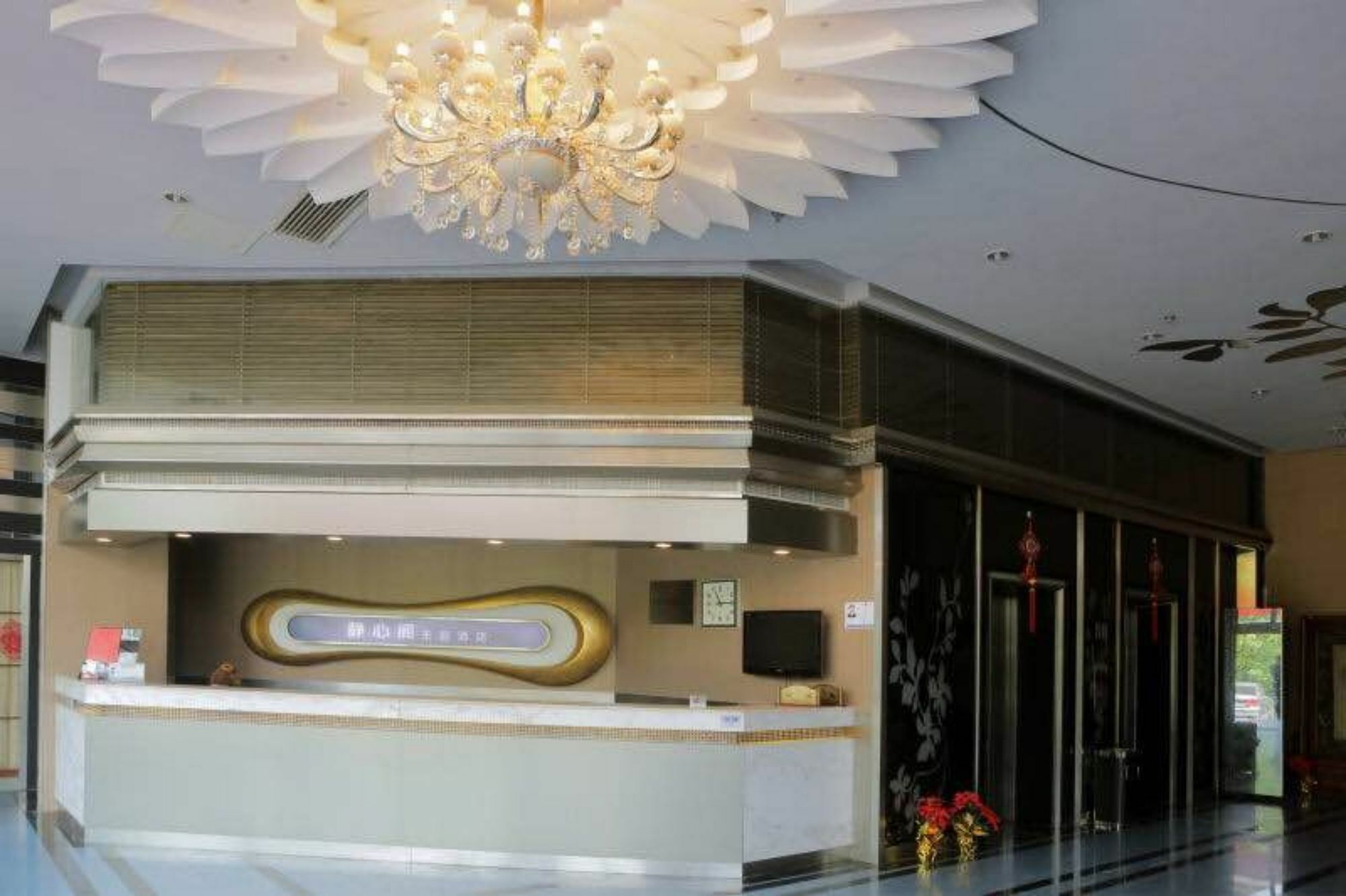 Zhouzhuang Jingxinge Theme Hotel 곤산 외부 사진